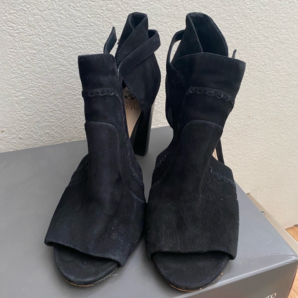 Vince Camuto Heeled Open toe Shoes 8.5